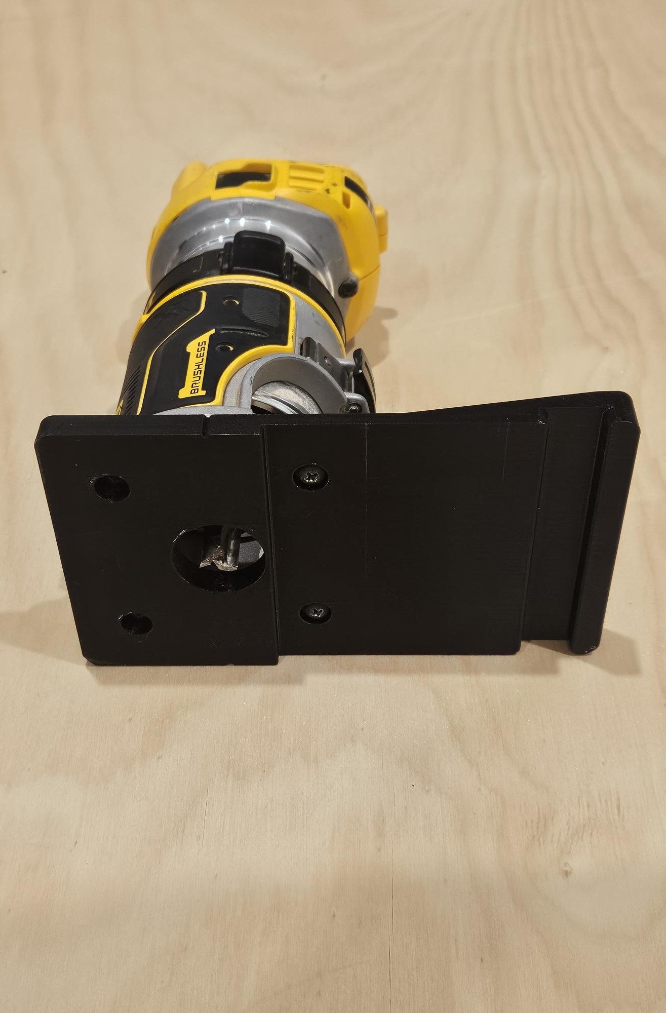 dewalt base to suit dewalt track image 2